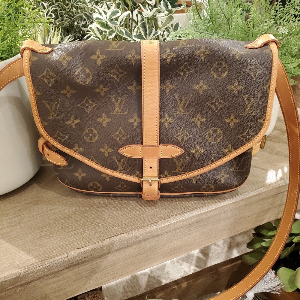 🤩 TRADED Crossbody/Messenger Bag